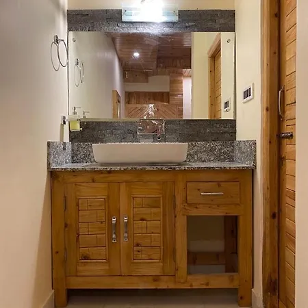 Dhi Ananta Homestay - Pure Veg Kasol Exterior photo