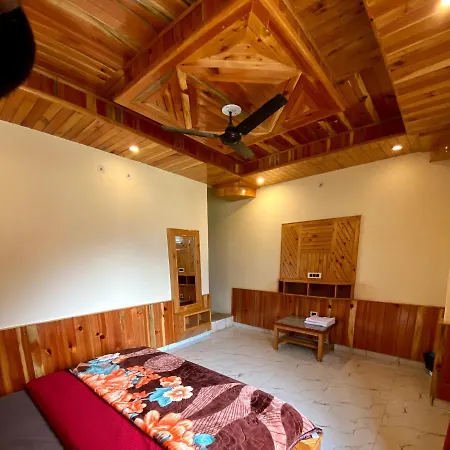 Dhi Ananta Homestay - Pure Veg Kasol Exterior photo