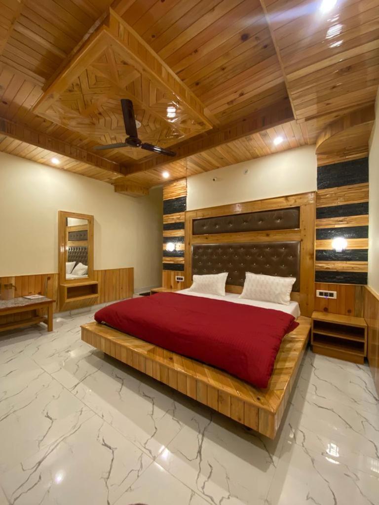 Dhi Ananta - Pure Veg Homestay *